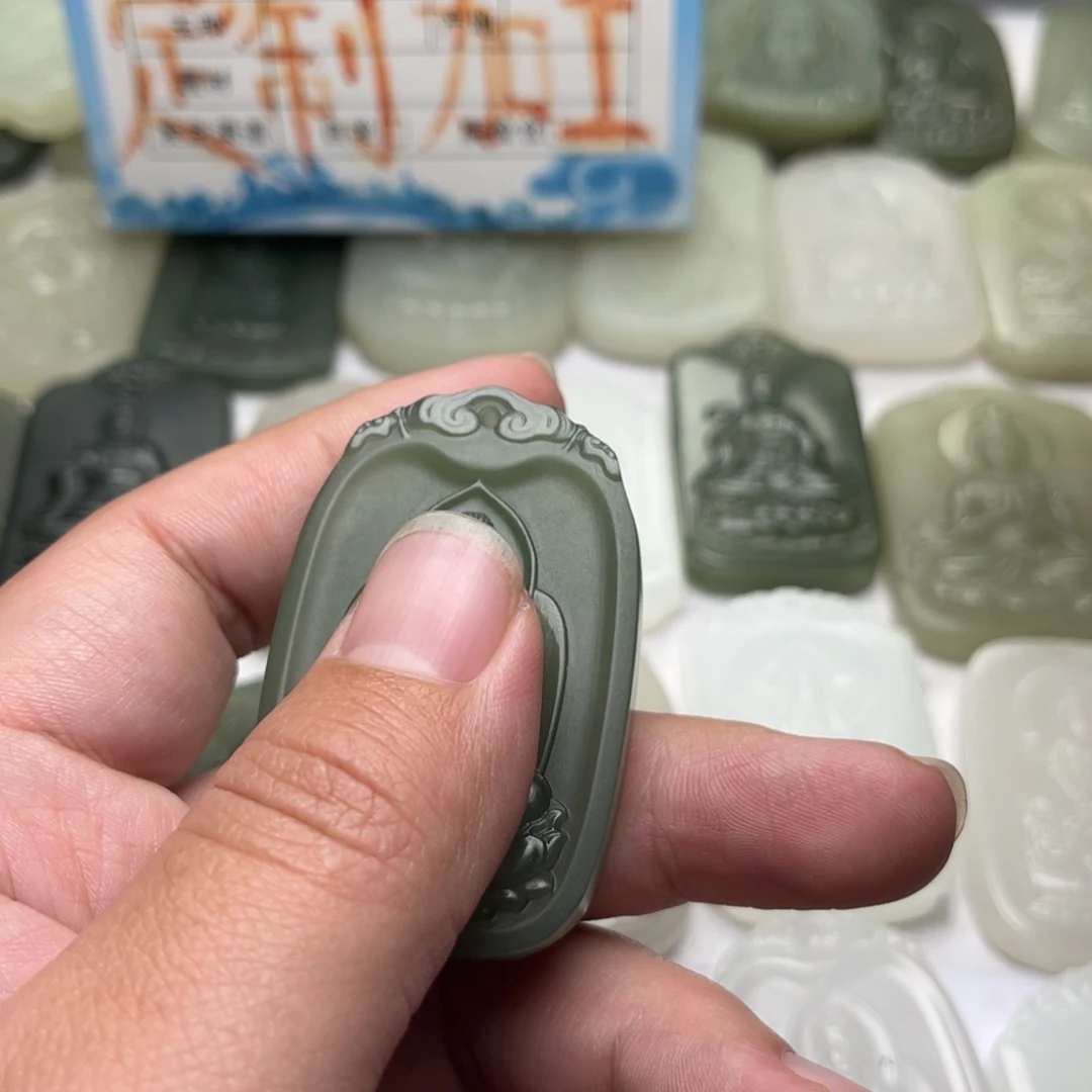 往***@定制和田玉天然正品和田玉鸡的守护神