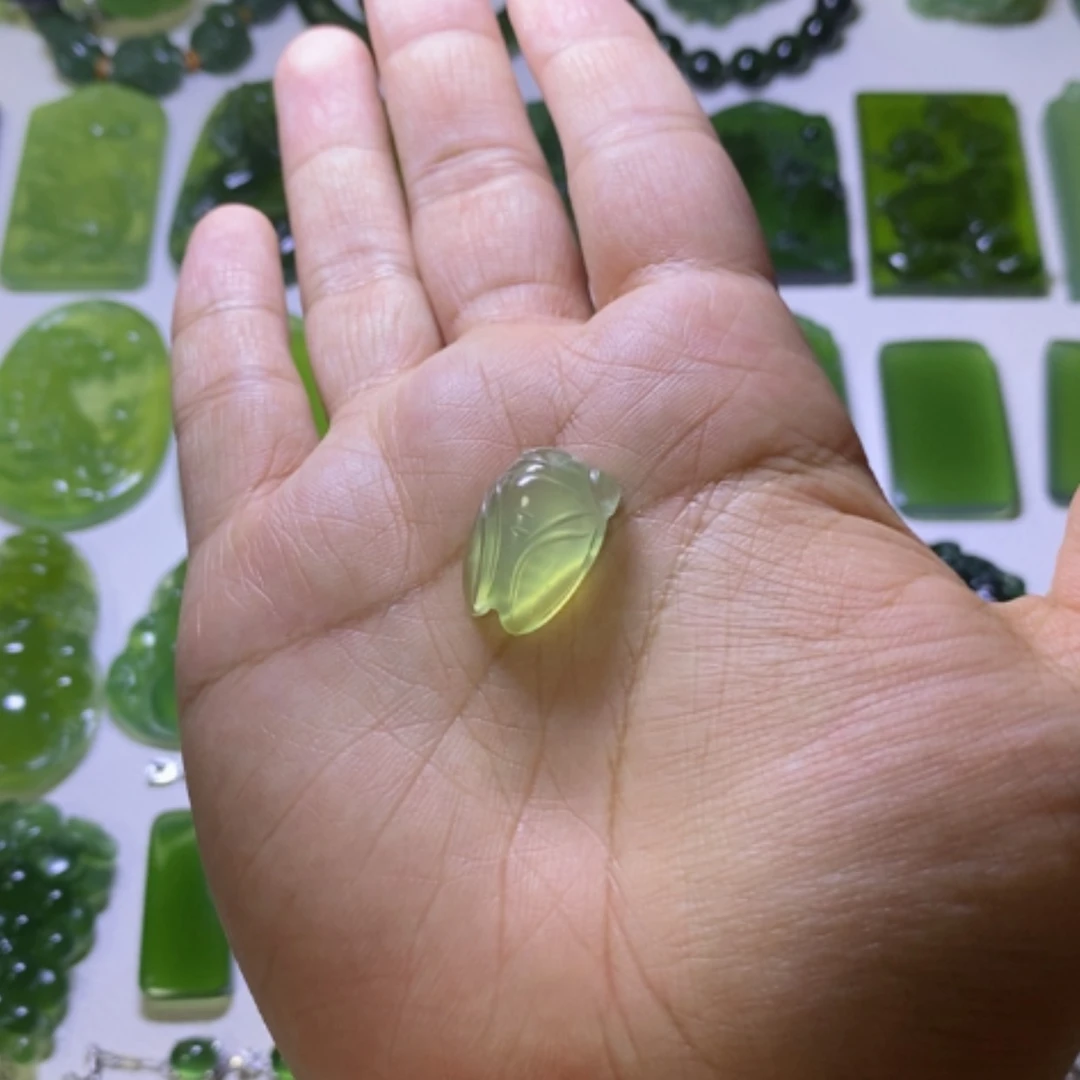 【闪购商品】未镶嵌蛇纹石玉颈饰