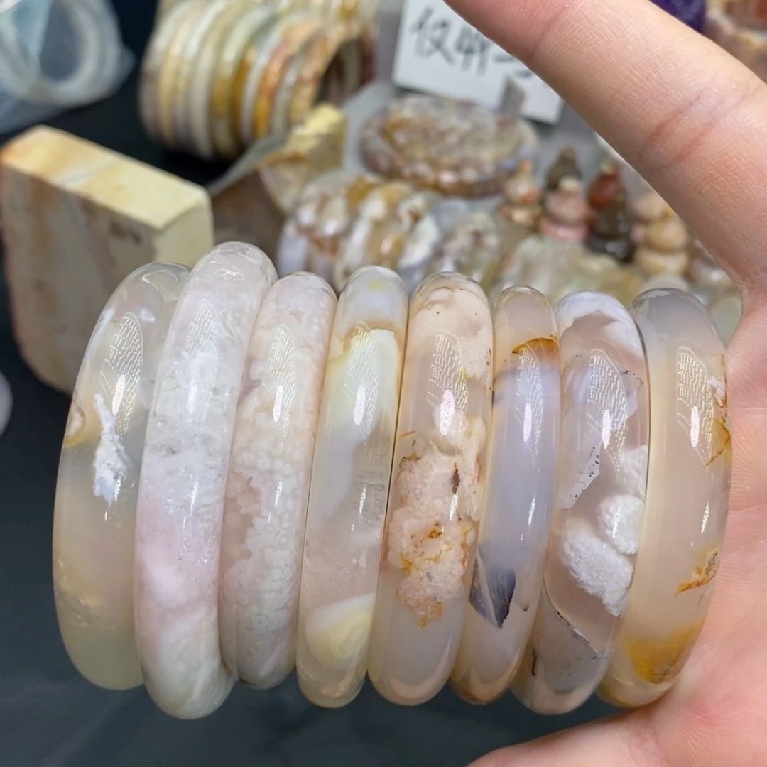 玛瑙/玉髓未镶嵌手镯50～51