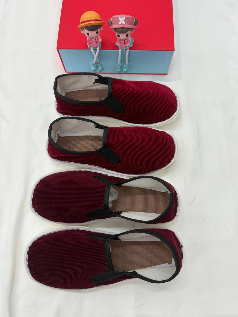 璐璐美防滑低帮松紧带民族风耐磨布鞋红色平底女款传统舒适复古风