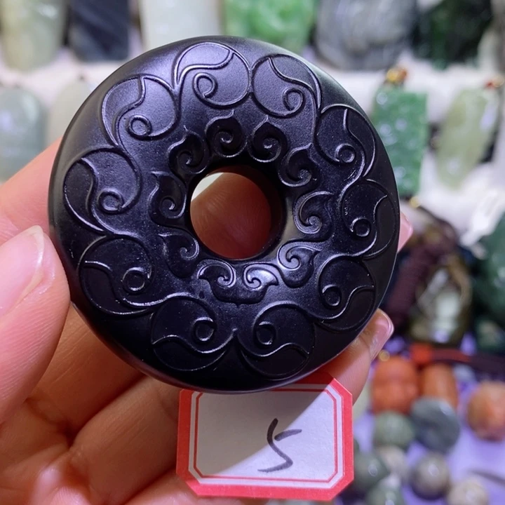 和田玉边角料未镶嵌