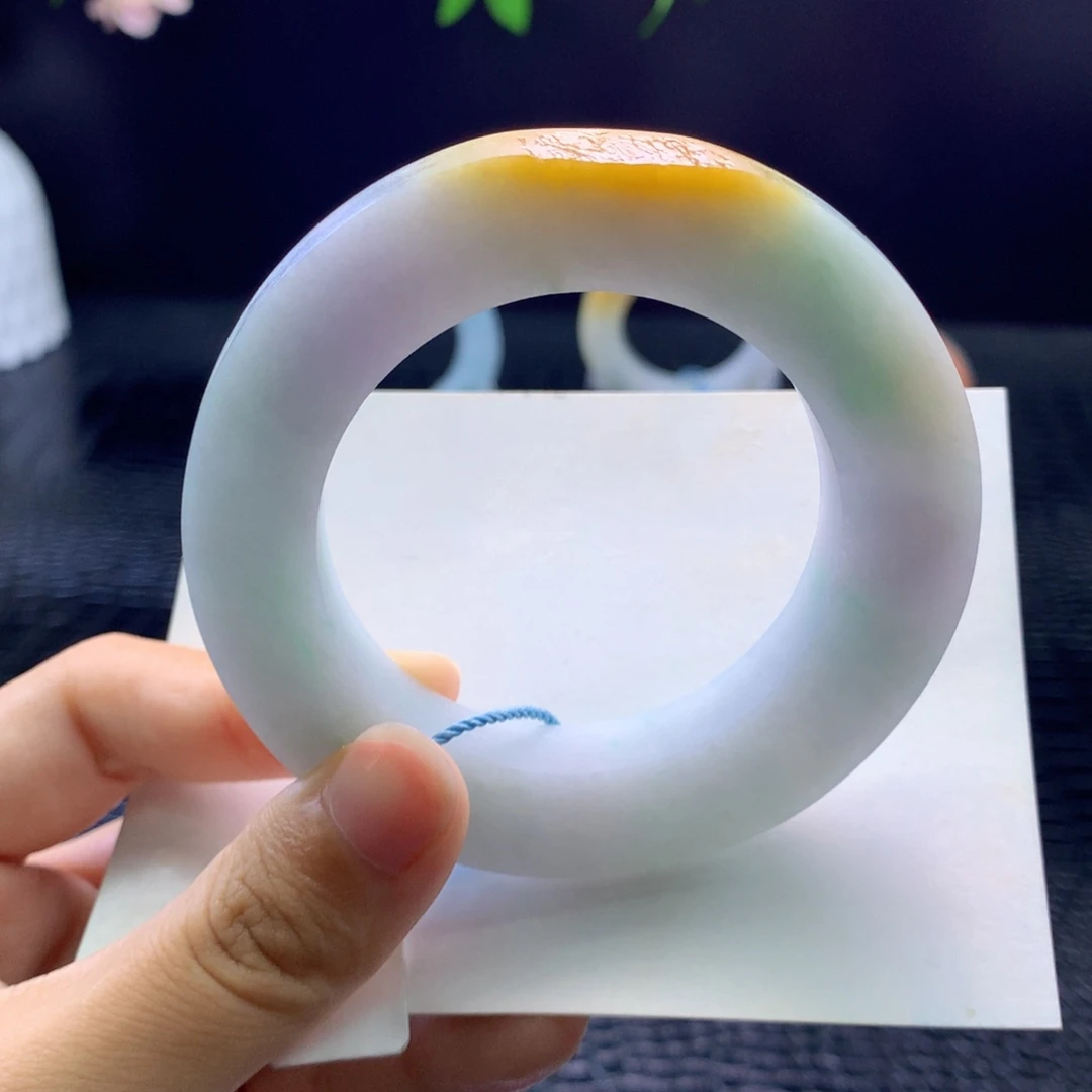 定制翡翠未镶嵌手镯