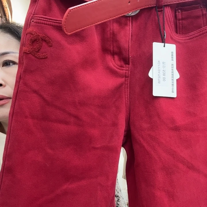 小***丫752708，红色，26码，