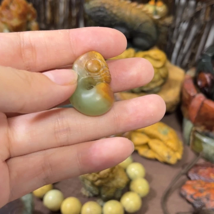 岫岩河磨玉（透闪石质玉）未镶嵌挂件