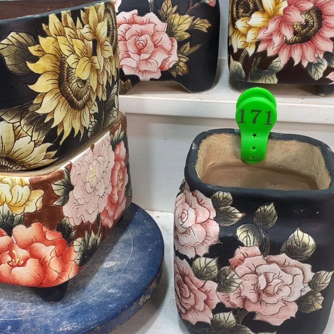 紫砂花盆半****?水晶花盆171