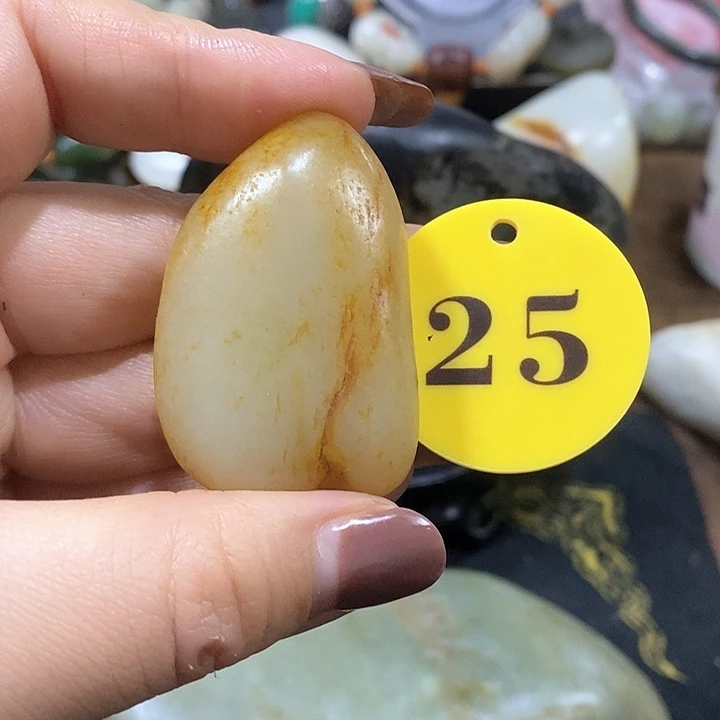 未镶嵌和田玉（糖玉）挂件