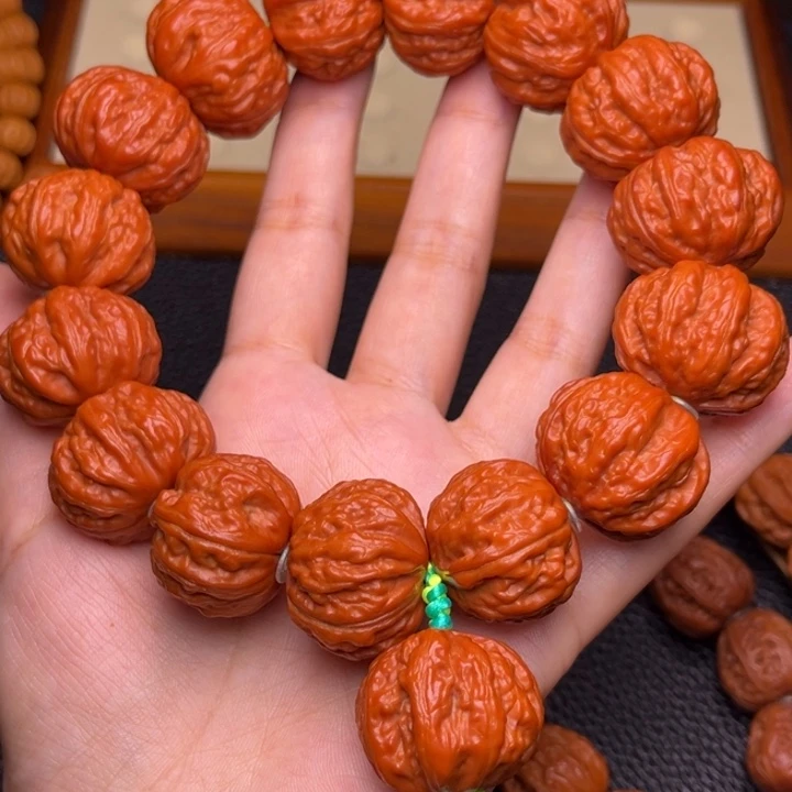 猴头核桃吊坠树王