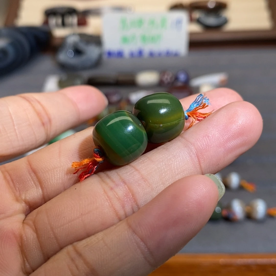 霍***姐玛瑙/玉髓手链未镶嵌