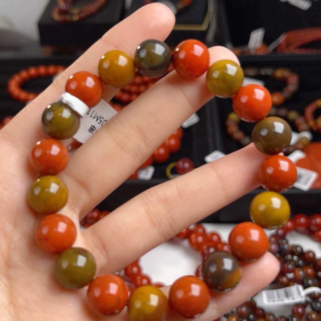 未镶嵌云南昭通巧家包浆11m南红玛瑙