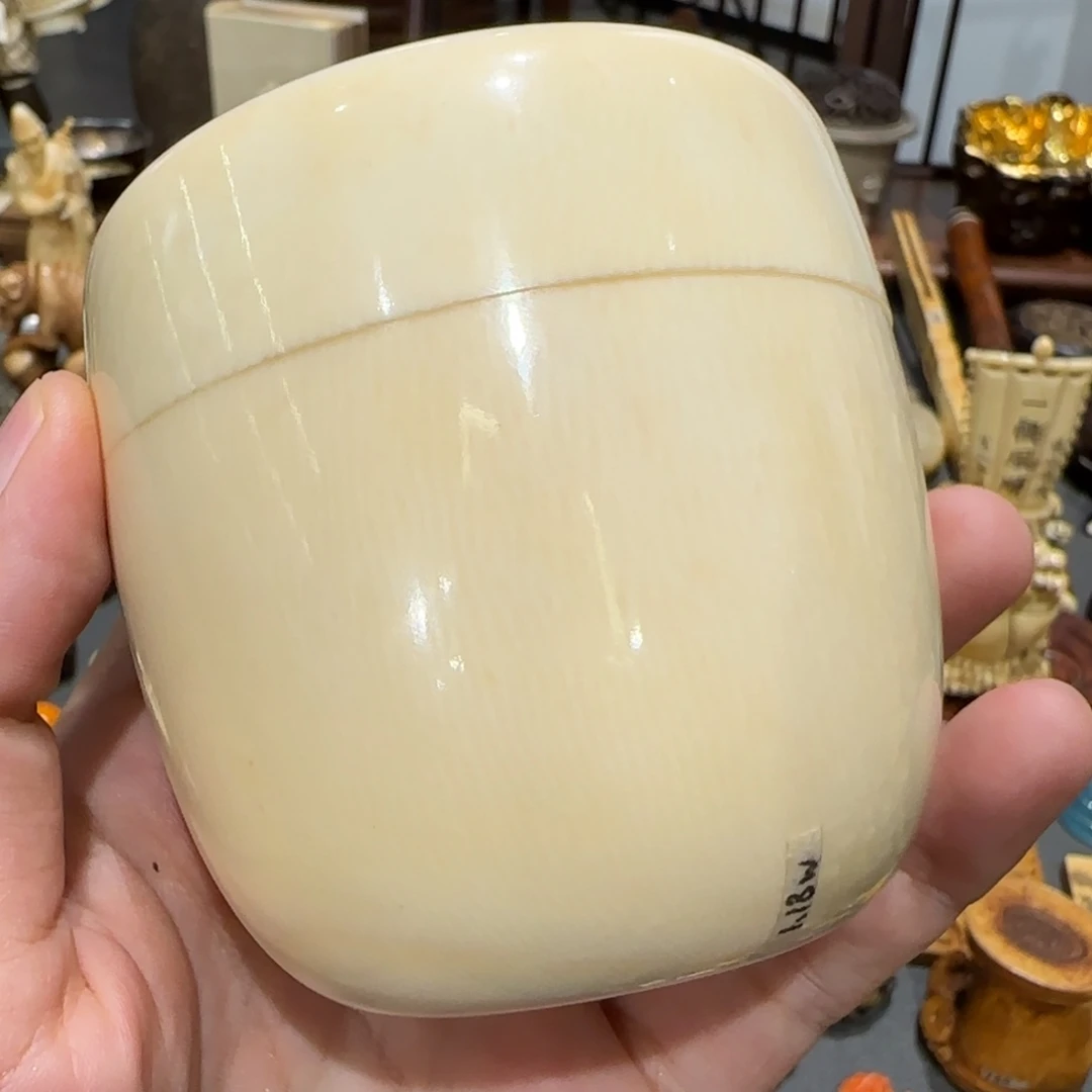 抬***玺猪牙摆件