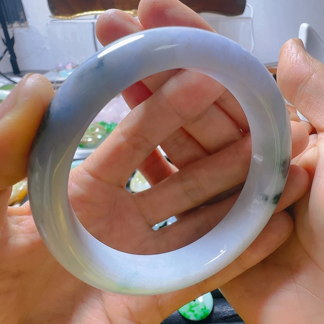 水***华翡翠手镯未镶嵌翡翠130