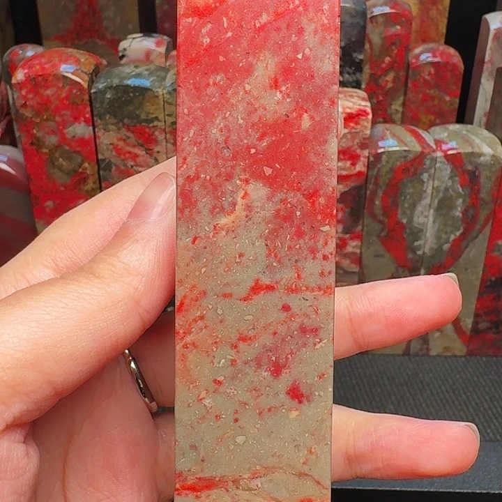 昌化石印石高**瞩精品昌化鸡血石