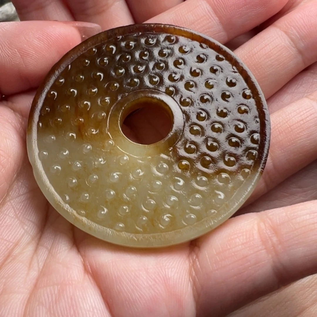 l***d和田玉未镶嵌颈饰