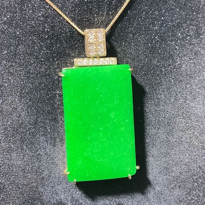 翡翠颈饰14K金镶嵌吊坠