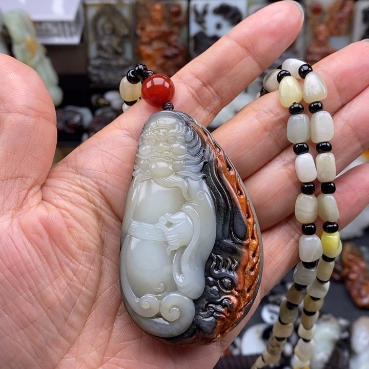 浮***年和田玉未镶嵌项链