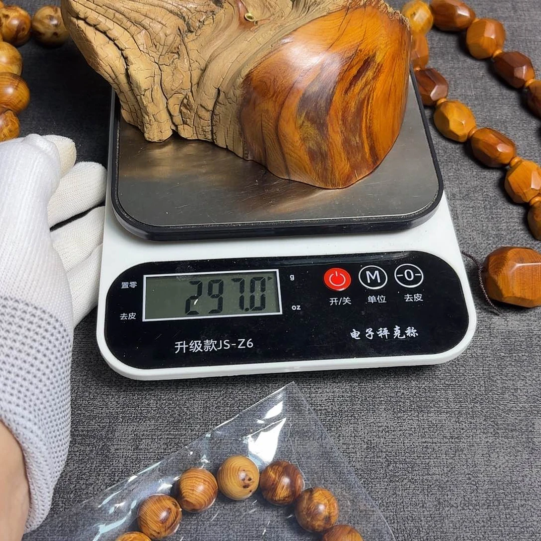 柏木（崖柏）愤***鸡太行黑金刚茶头料