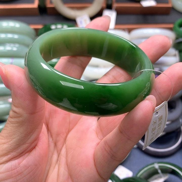 【闪购商品】未镶嵌手镯和田玉（碧玉）38