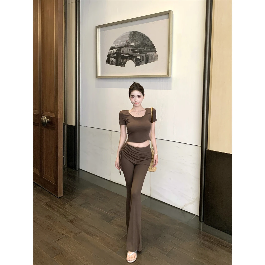 休闲高级气质修身显瘦短袖T恤套装女绝美别致假两件微喇裤两件套