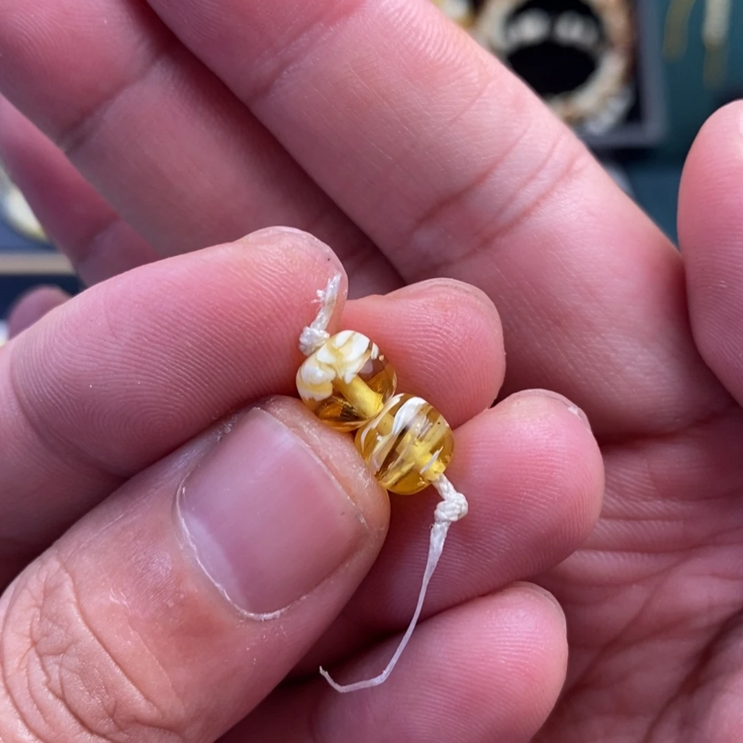 蜜蜡未镶嵌裸石拉丝纹7.6mm