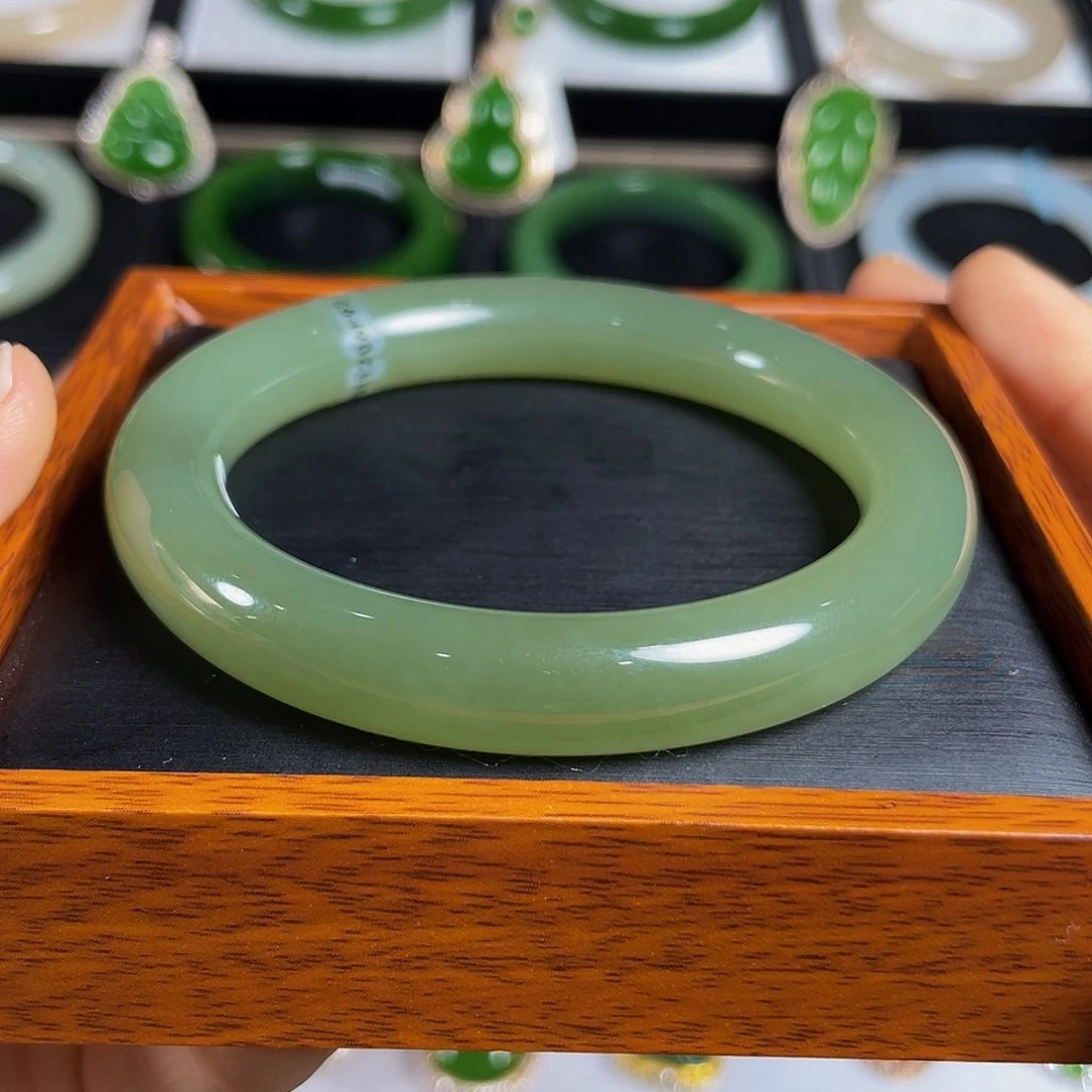 和田玉手镯59.7未镶嵌