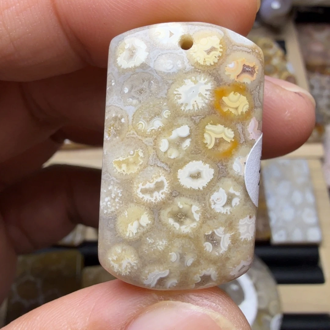 硅化玉未镶嵌纯天然色有机玉石保真色