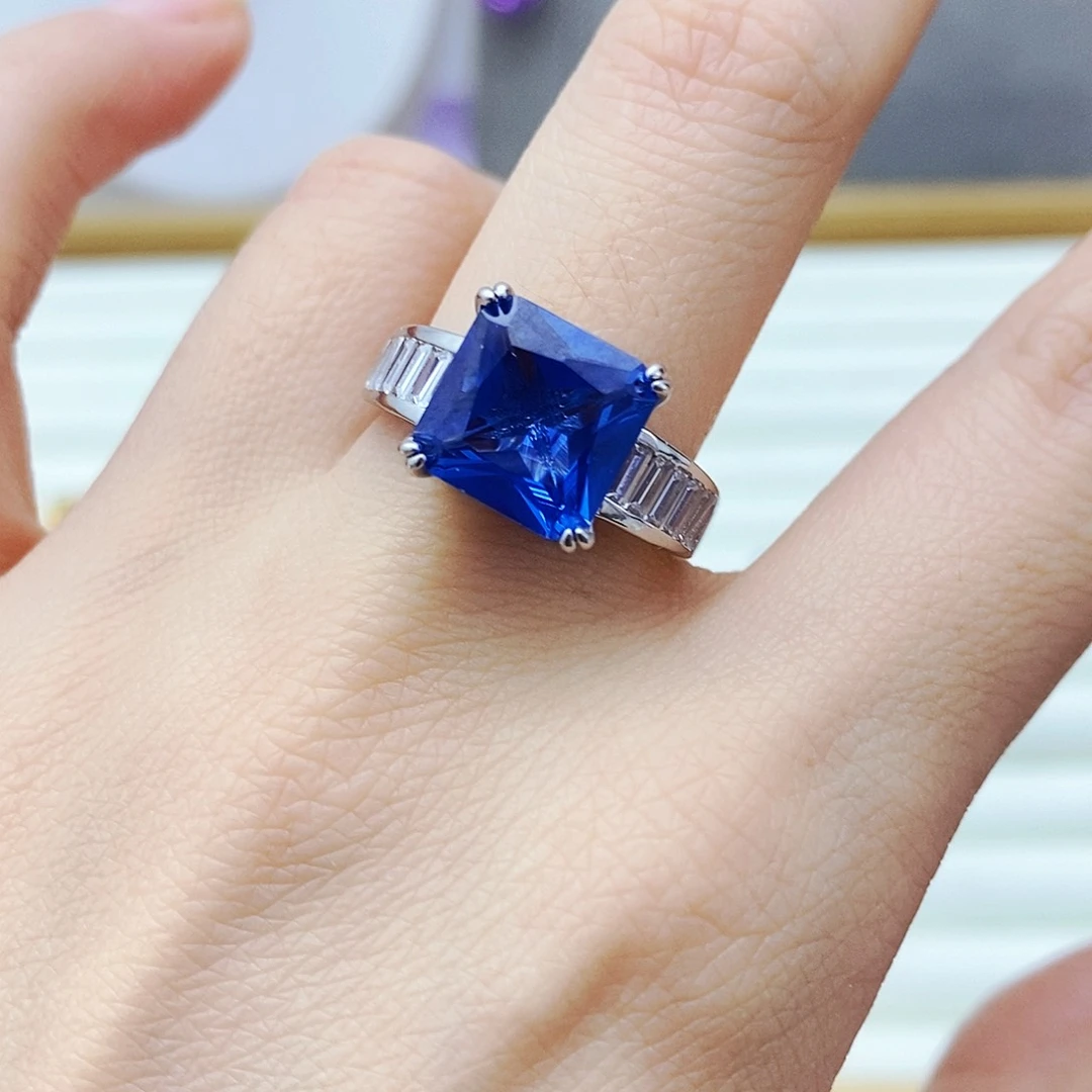 戒指蓝宝石未镶嵌