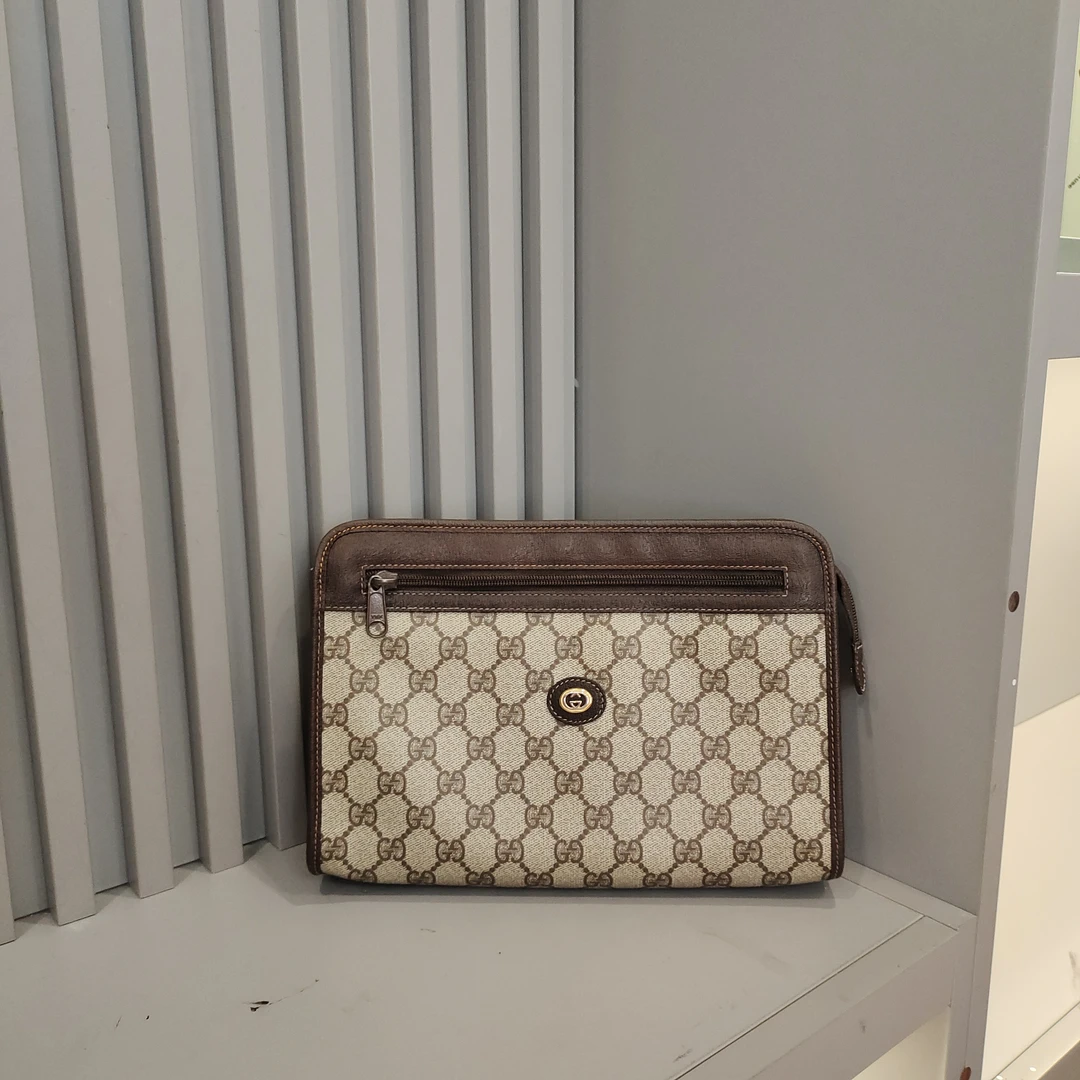 95新 GUCCI/古驰 兔兔奢欣欣/古驰手拿包/250303076