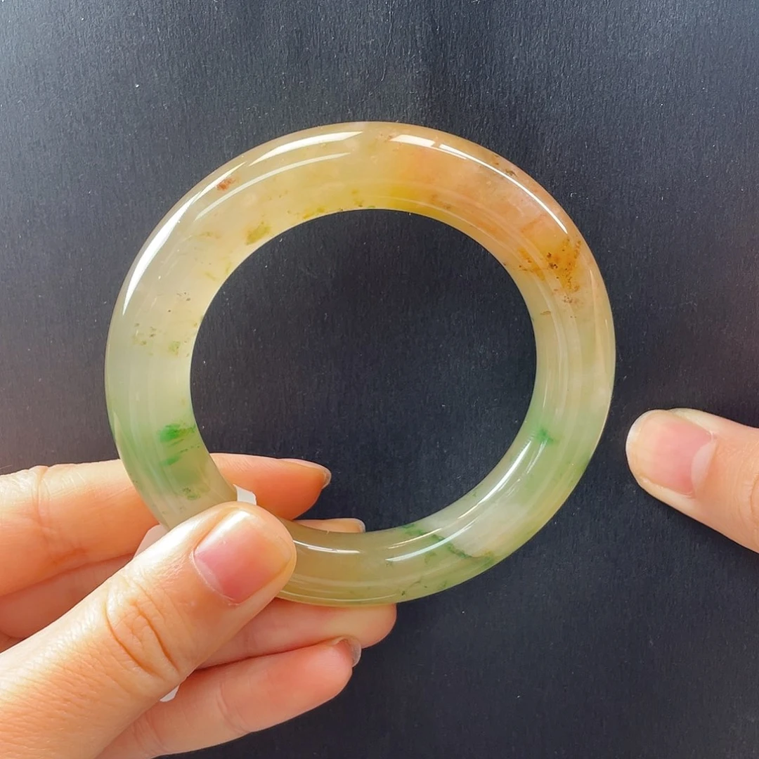 石英岩玉手镯未镶嵌