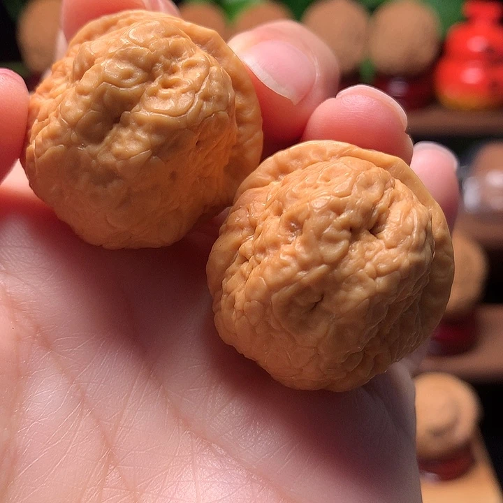 吊坠桃核青蛙王子37尺寸