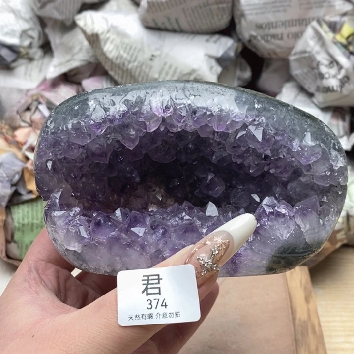 紫晶未镶嵌大型摆件（非配饰）