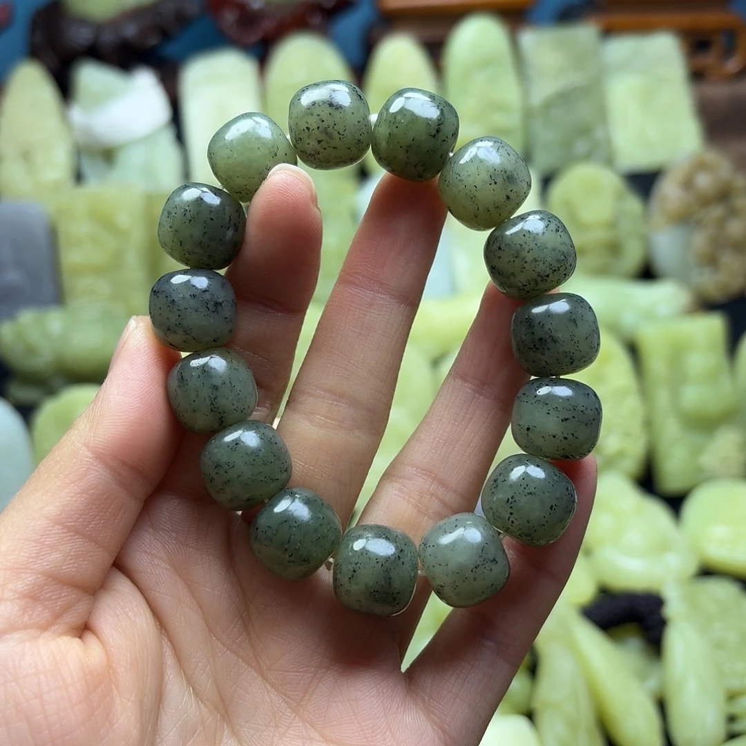 和田玉未镶嵌手串