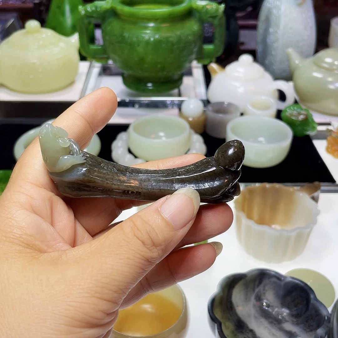 未镶嵌和田玉挂件