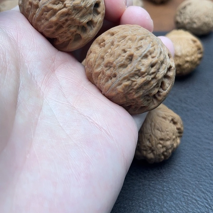 文玩核桃吊坠铁锤43微修