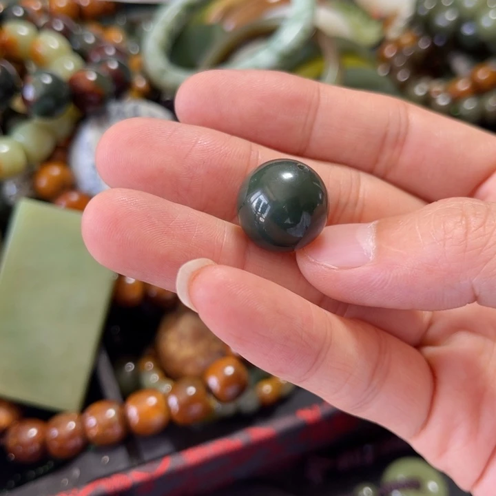 岫岩河磨玉（透闪石质玉）未镶嵌颈饰