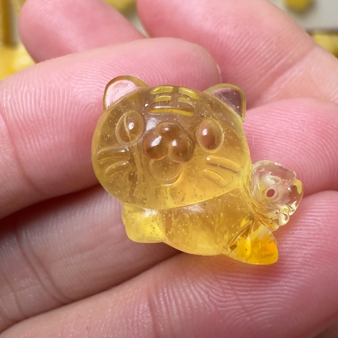 蜜蜡未镶嵌珠宝奇石