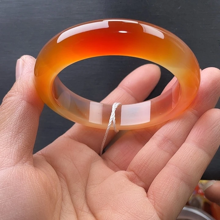 玛瑙/玉髓未镶嵌手镯54圈口