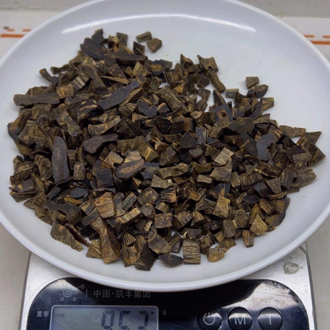 沉香沉香碎屑绿奇楠沉香开珠料50克