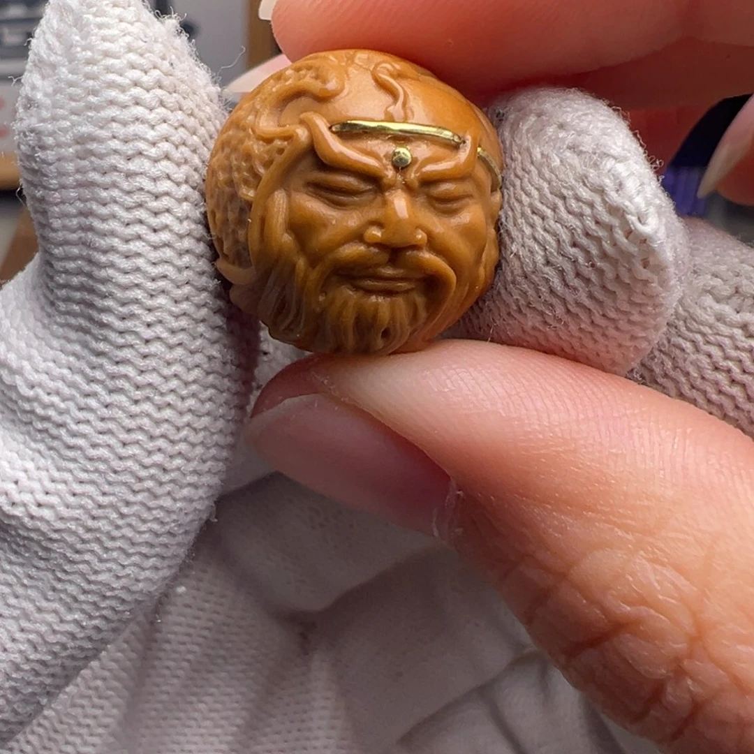 文玩核桃把件镶嵌款玉龙关公18左右尺寸全品有正常封口线