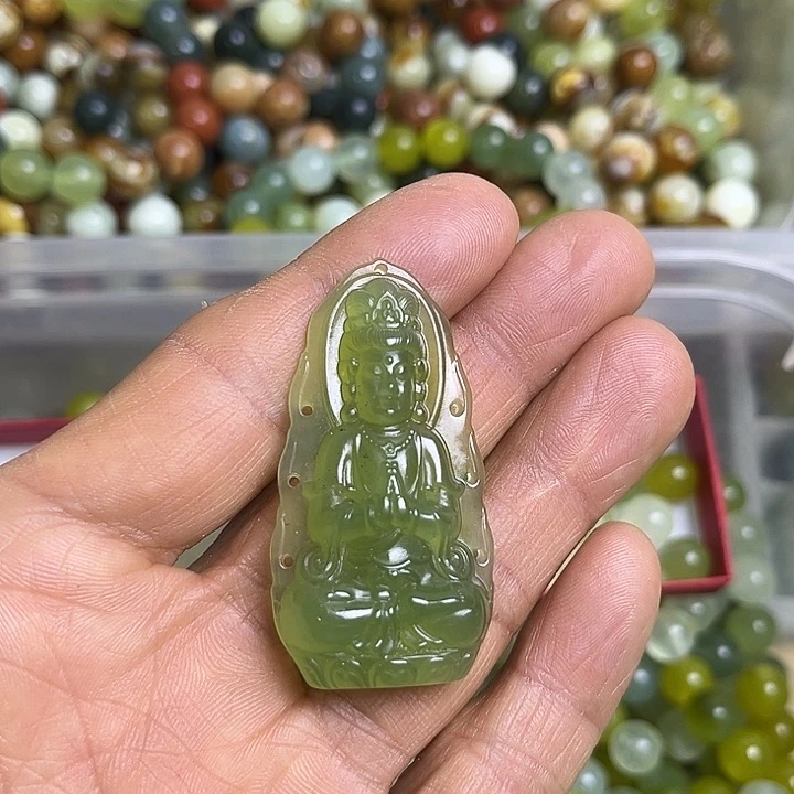 合金蛇纹石玉颈饰