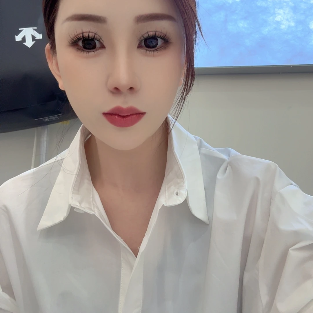 深圳设计师款白衬衫