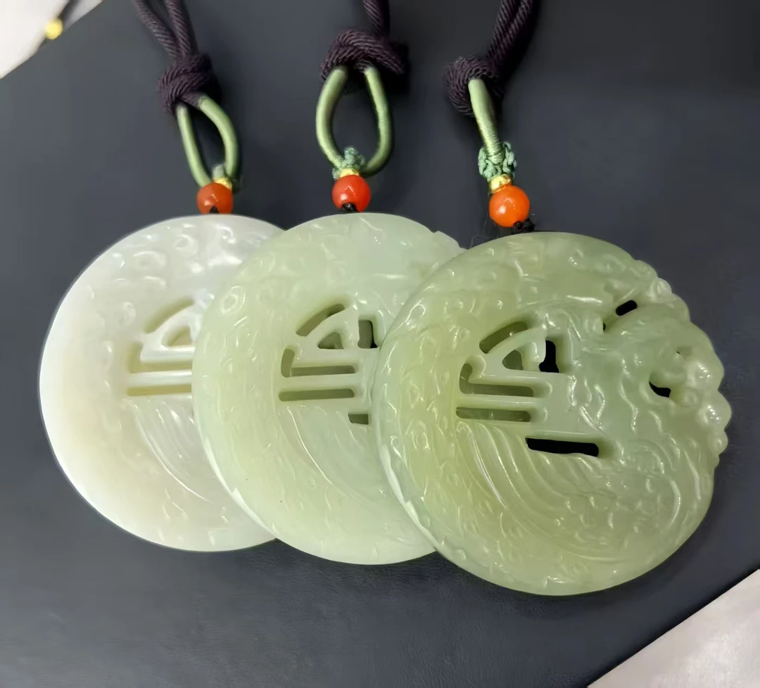 【基地先鉴后发】高档藏收级和田玉吉光凤羽多样性发货拍一发一