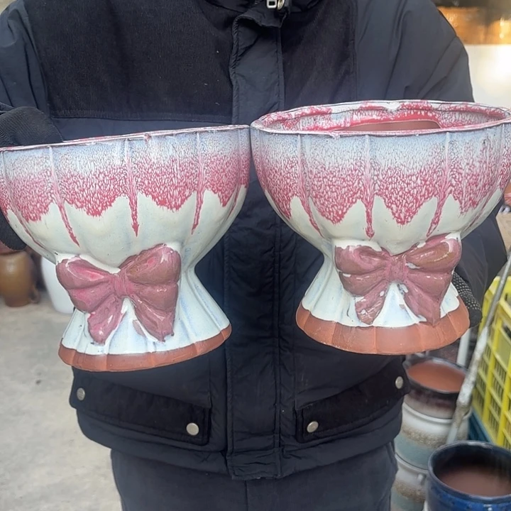 红陶粉两个19.5*17