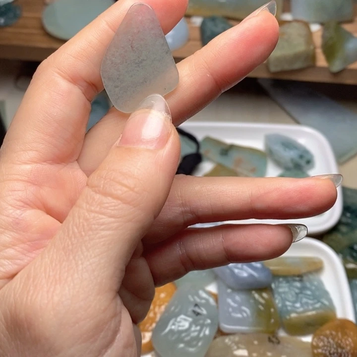 翡翠未镶嵌颈饰天然