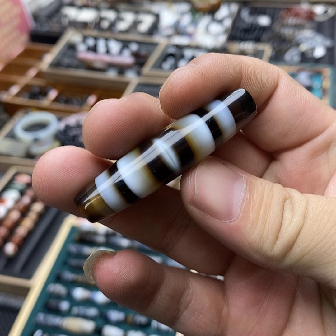 啊***强玛瑙/玉髓未镶嵌颈饰