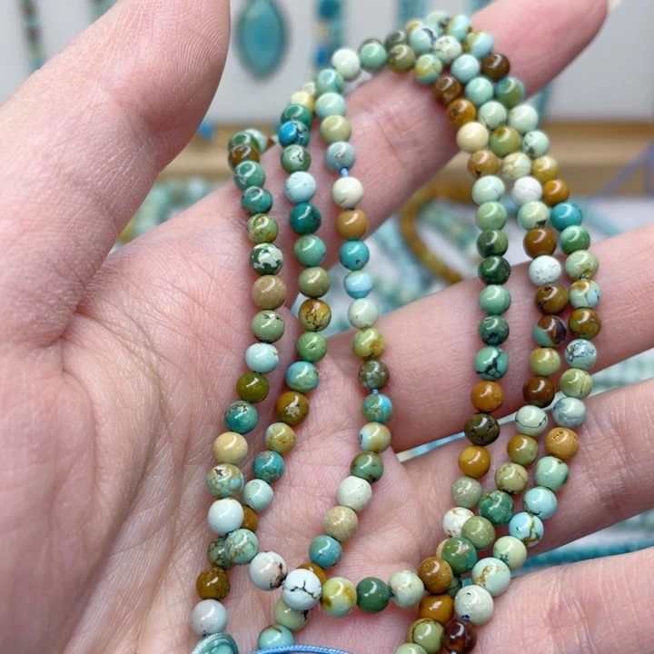 绿松石未镶嵌颈饰