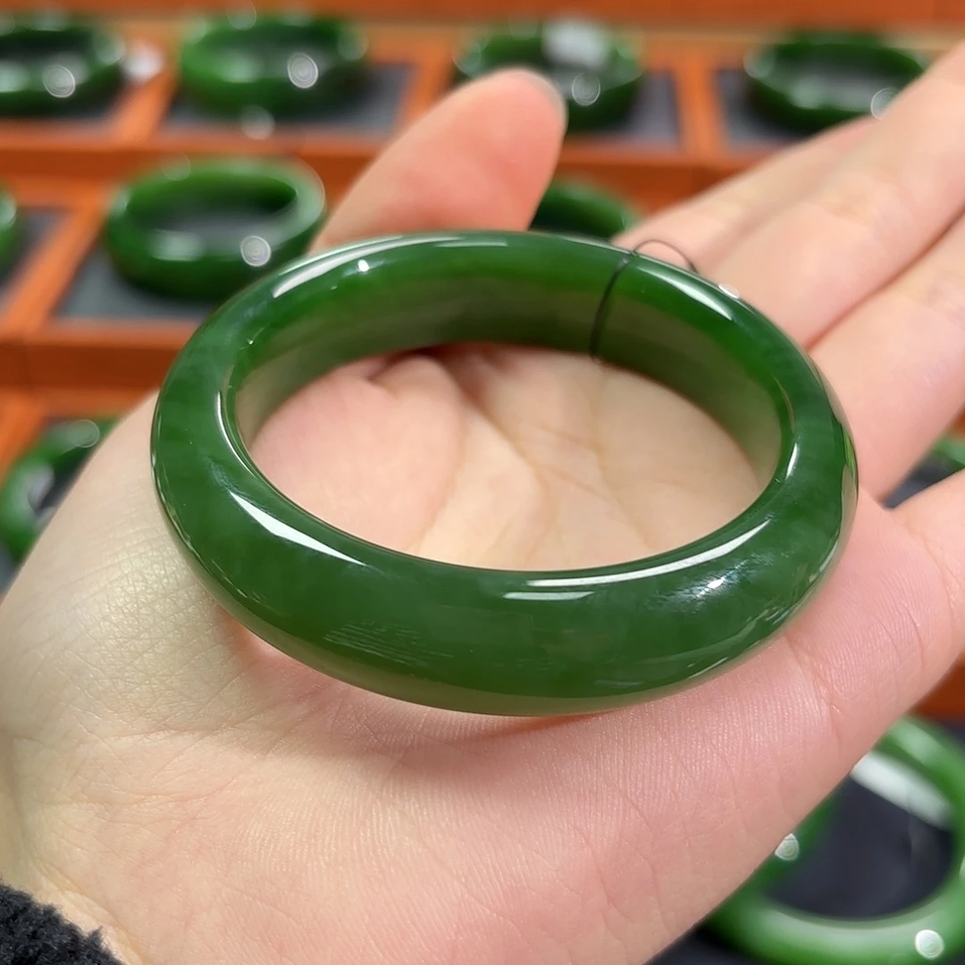 和田玉（碧玉）未镶嵌手镯绿猫5051