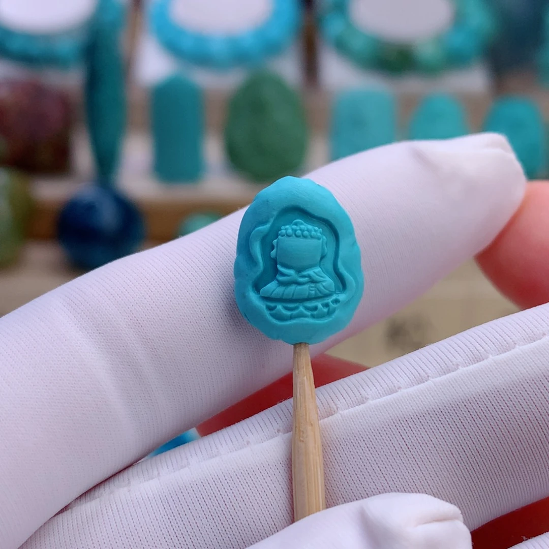 绿松石未镶嵌挂件