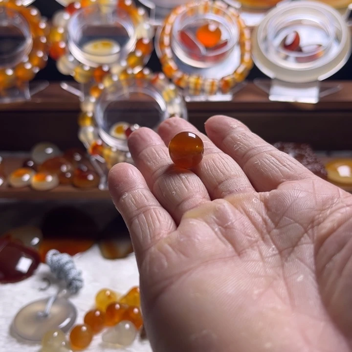 冷***梅玛瑙/玉髓手链合金