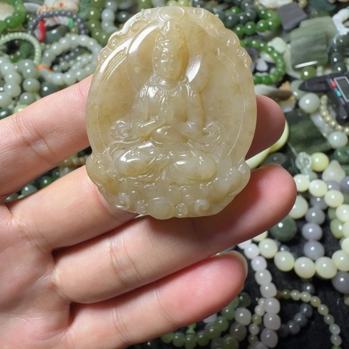颈饰未镶嵌和田玉