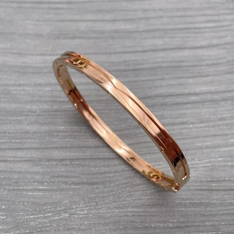 99新 BVLGARI/宝格丽 B.ZERO1 玫瑰金单环无钻手镯 M号 W37266
